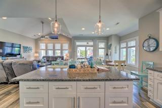Charming Surf City Home with Elevator Walk to Beach - Surf City - 3