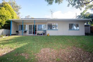 ARCADIA -Straddie original 3 bedroom house with ocean views - Point Lookout - 2