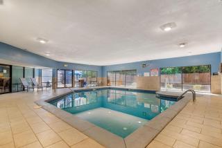 Best Western Plus McDonough Inn & Suites - McDonough - 9