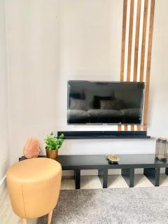 Grey House - Feel The Vibe - Vigo - 9