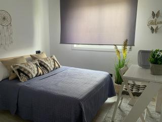 Grey House - Feel The Vibe - Vigo - 6