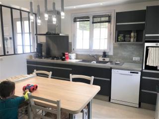 Attractive Holiday Home in C reste with Pool - Céreste - 3
