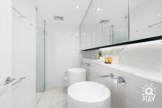 Oracle Resort Broadbeach - 4 Bedroom Sub Penthouse Ocean View Apartment - QSTAY - Gold Coast - 7