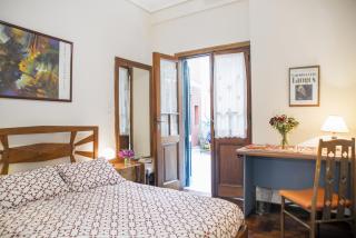 Lina's Tango Guesthouse - Buenos Aires - 9