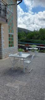 Room Eta - 8
