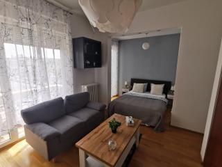 Black and White Apartments - 8