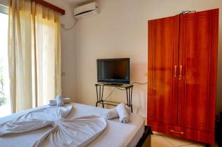 Ilias House - 2