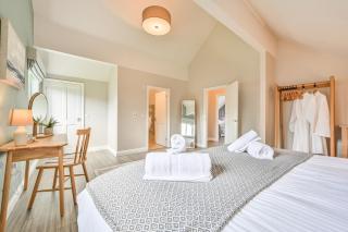 RockPools Outstanding 5star House with Hot Tub on Retallack Resort - 3