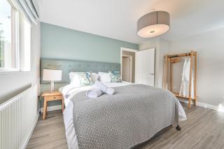RockPools Outstanding 5star House with Hot Tub on Retallack Resort - 2