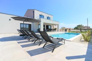Modern villa with private pool in Pula - Pula - 6