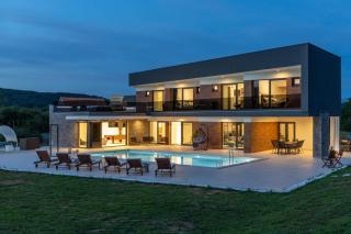 NEW! Villa Nella Foresta with private 66sqm heated pool, Whirlpool, Tennis court, Gym, Billiards, 4 en-suite bedrooms - Radošić - 5