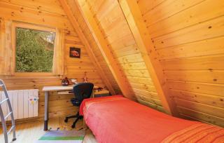 Beautiful 3-Bed House in Crni Lug - Crni Lug - 2