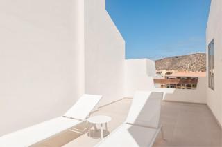 Bentor 3-3 PENTHOUSE POOL VIEW & JACUZZI 2B - 4