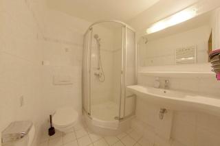 Apartment 457 - 1