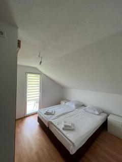S&R Lake View Hostel - Konjic - 6