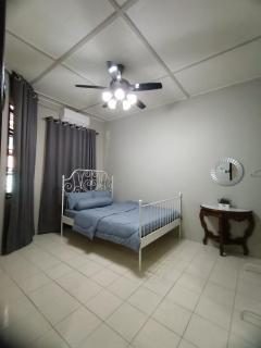RUMAH RAISHA PRIVATE POOL - 5