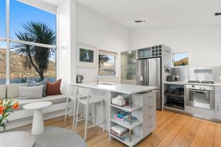 A Stunning Stay - Queenstown Holiday Home - 6