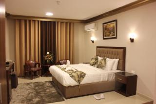 Grape Village Hotel - 4