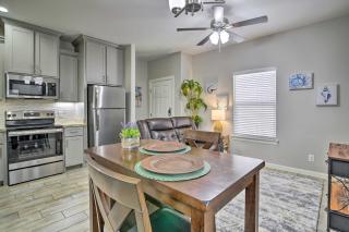 Private Patio Edinburg Couples Retreat! - 2