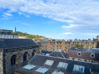 Lively & Energetic 2BR on The Royal Mile - Edinburgh - 7