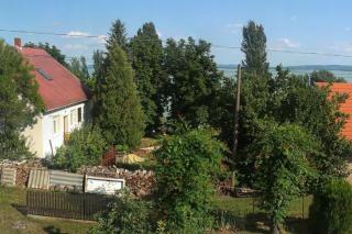 Beautiful accommodation with garden - Balatonszepezd - 1