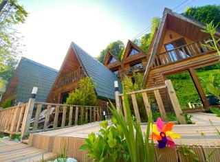 ELASYA BUNGALOV - Rize - 0