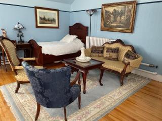 Marshlands Inn - 4