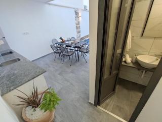 Apartment Valentina - private pool,200m from beach - Omiš - 3