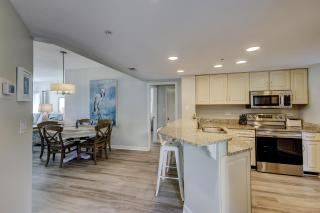 106 Barrington Arms - Hilton Head Island - 2