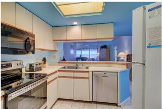 512 Barrington Court - 2