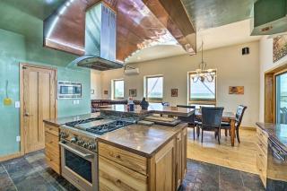 Lakefront Country Home with Waterslide and Trampoline! - Wheatland - 2
