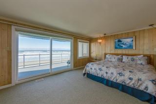 Valhalla - Rockaway Beach - 4