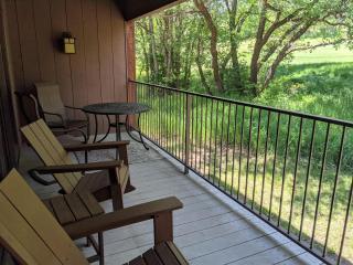 Tamarron Gambel Oak 777 - 7