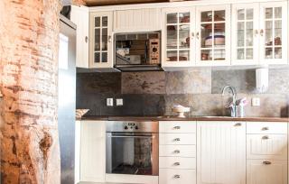 Stunning Home In Østby With Kitchen - 4