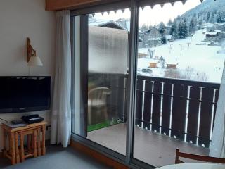 Spacieux T2 avec WiFi, parking inclus, proche centre Chamonix - FR-1-517-63 - 9