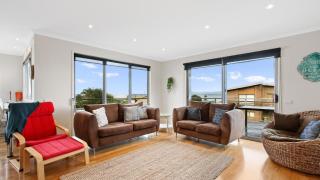 Shore Thing Upstairs - Lake Tyers - 9