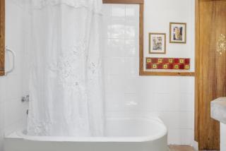 Lina's Tango Guesthouse - 1