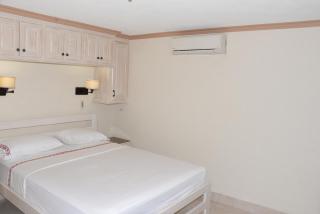 Sandy Bliss Condominiums - Saint James - 4