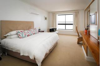 Hermanus Seaview Apartment - 6