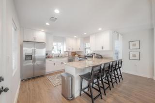 Updated Luxury Home in Premium Location - 7