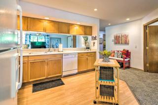Waterfront Gem with Deck and Views in Branson! - Branson - 1