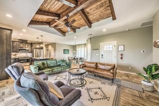 Modern Mtn Retreat, Walk to Lake and Trails! - 7