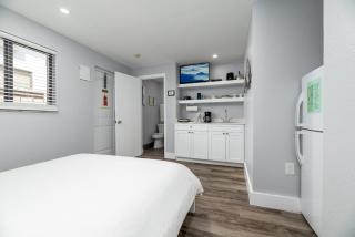 Shell on the Beach 102 - RENOVATED - Hollywood - 9