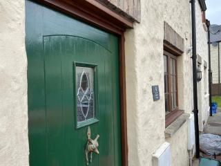Cottage With Hot Tub in Pembrokeshire - Haverfordwest - 8