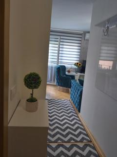 Dora Lux & Free Indoor Parking - 4