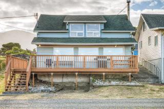 Elbow's Inn - Rockaway Beach - 0