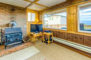 Elbow's Inn - 8