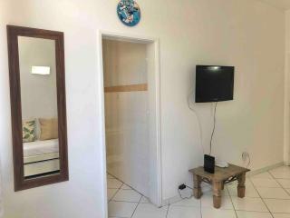 Apartamento na Praia das Pitangueiras - 1 Vaga - Guarujá - 4