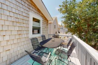 No Bad Dayz NH121 - Nags Head - 1