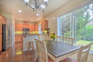 Charming Medford Getaway about 4 Miles to Downtown! - 8